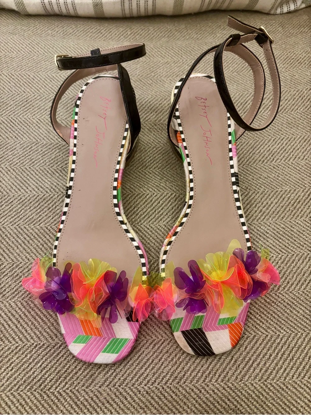 Betsey Johnson Black Strappy Heels with Multicolor Floral Accents - Picture 2 of 4